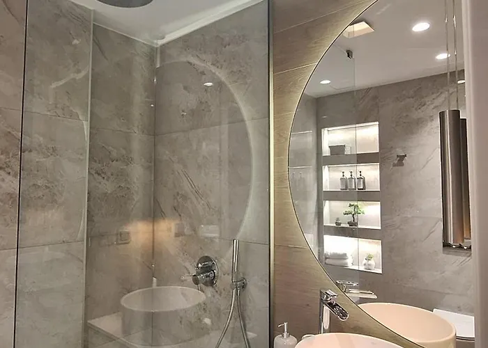 Nephos, By Miorah Selections 아파트